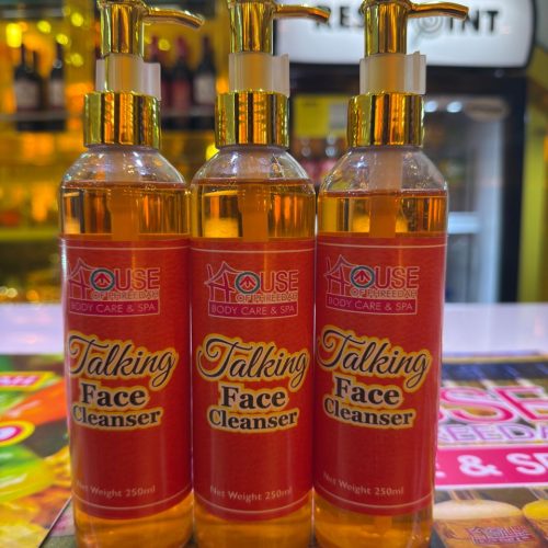 TALKING FACE CLEANSER